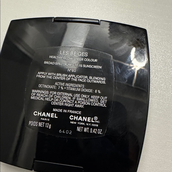 Chanel Healthy Glow Sheer Colour spf 15. mirror brush Compact Les Beiges. no 60 - Picture 8 of 8